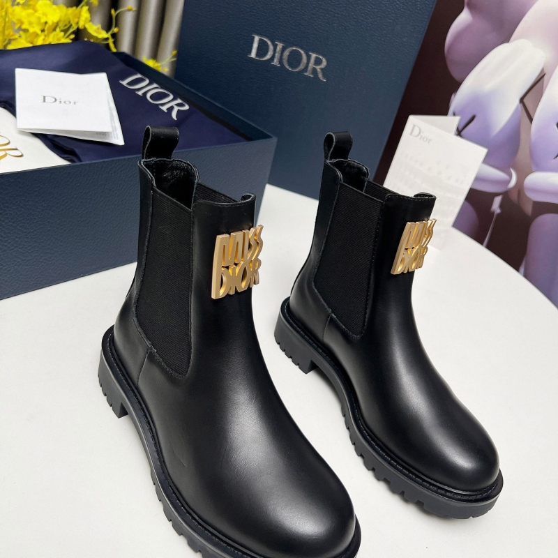 ch**an D*or boots